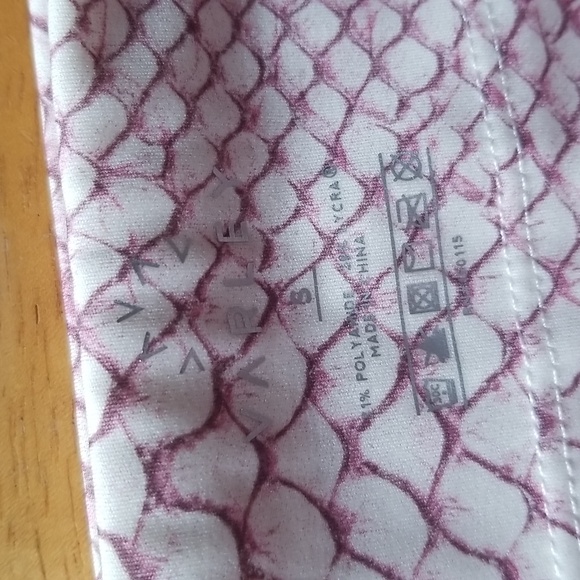 Varley Letelux Kensington Legging Tight in Coral Snake - Picture 9 of 14